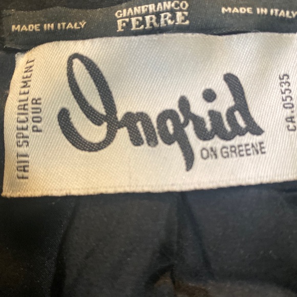 Gianfranco Ferre suit - Picture 3 of 5